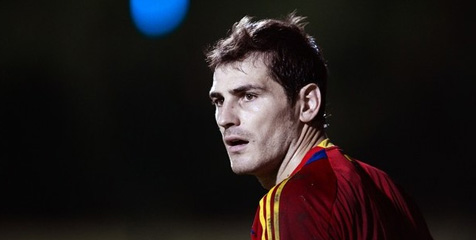 Zoff: Casillas Hanya Terbaik Setelah Messi