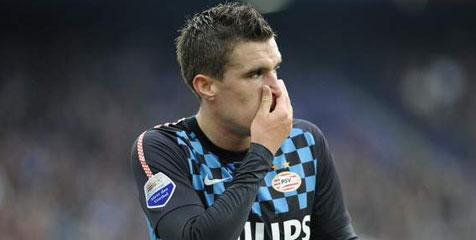 Valencia Tertarik Datangkan Gelandang Muda PSV