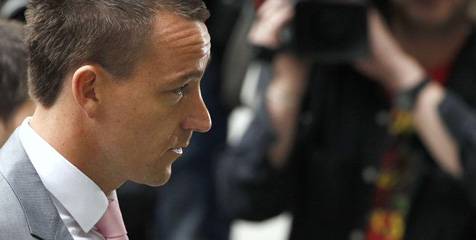 Mourinho dan Chelsea Dukung John Terry