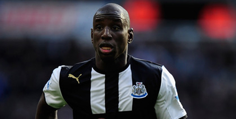 Newcastle Pertahankan Demba Ba Newcastle Pertahankan Demba Ba