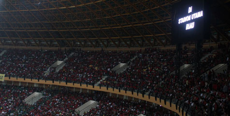 Stadion Utama Riau Telan Korban