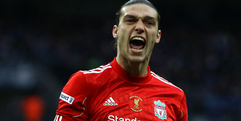 Niat Newcastle Pulangkan Carroll Ditolak Liverpool