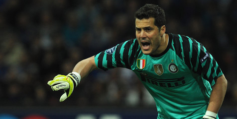 Spurs Alihkan Perhatian ke Julio Cesar