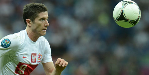 Lewandowski Buka Pintu Untuk United