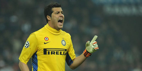 Julio Cesar Masuk Bidikan Roma