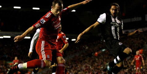 Liverpool Tukar Adam Untuk Dempsey