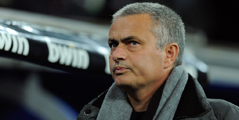 Mourinho Terima Penghargaan Dari Jurnalis Portugal