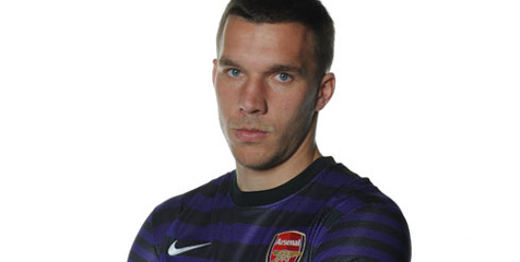 Nomor 10 Arsenal Diberikan ke Podolski?
