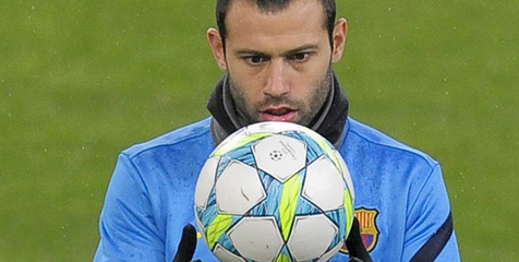 Barca Perpanjang Kontrak Mascherano