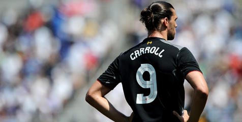 Rodgers: Carroll Bahagia di Liverpool