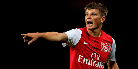 Wenger Isyaratkan Arshavin Tetap di Arsenal