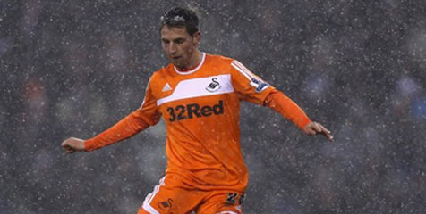 Liverpool Tawar Joe Allen £12,5 Juta
