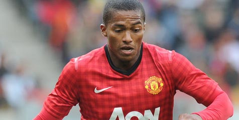 Antonio Valencia Bidik Dua Trofi Musim Depan Antonio Valencia Bidik Dua Trofi Musim Depan
