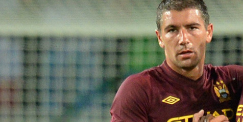 Kolarov Selangkah Lagi Milik Inter?