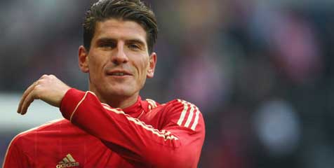 Naik Meja Operasi, Mario Gomez Absen 6 Minggu