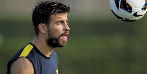 Lepas Kangen, Pique Elus Rambut Baru Rooney