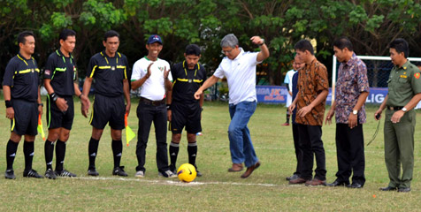 Panitia Liga Jusuf Kalla Belajar Cari Sponsor