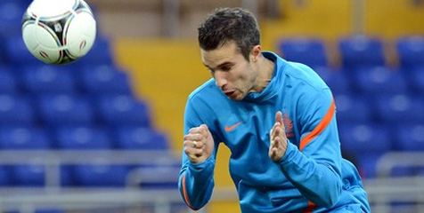 Van Persie Akan Bermain Untuk Arsenal