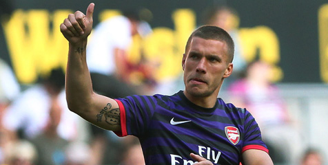 Podolski Pahlawan Baru Arsenal