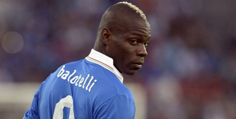 Balotelli Absen Lawan Inggris