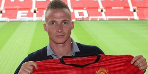 United Resmi Boyong Buttner dari Vitesse