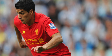 Luis Suarez Hijrah ke EPL Karena Tevez