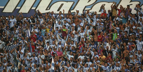 Fans Malaga Sepakat Pakai Piyama ke Stadion