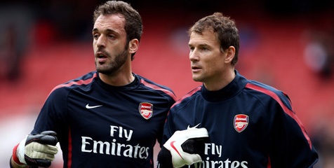 Almunia: Semua Pemain Arsenal Hormati Wenger