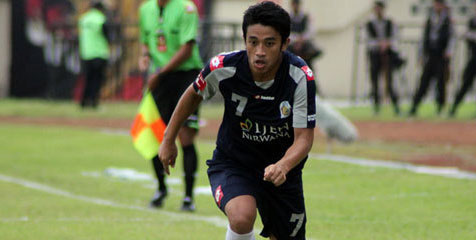 Arema Indonesia ISL Ikat 12 Pemain