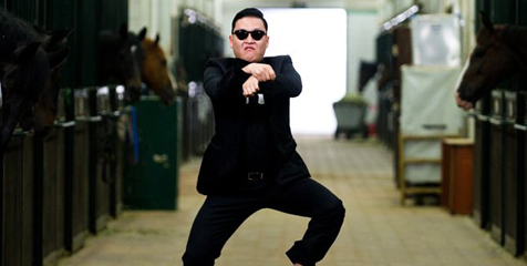 Demam Gangnam Style di Lapangan Hijau Demam Gangnam Style di Lapangan Hijau