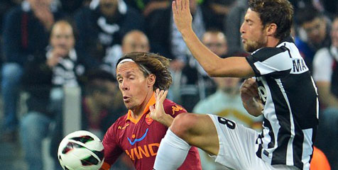 HT Review: Juve Ungguli Roma Tiga Gol di Babak I