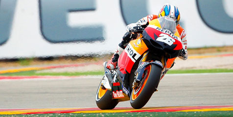 Hayden Tabrak Pembatas, Pedrosa Kuasai MotoGP Aragon Hayden Tabrak Pembatas, Pedrosa Kuasai MotoGP Aragon