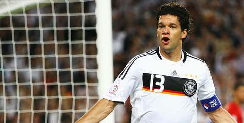 Michael Ballack Resmi Pensiun Dari Sepak Bola