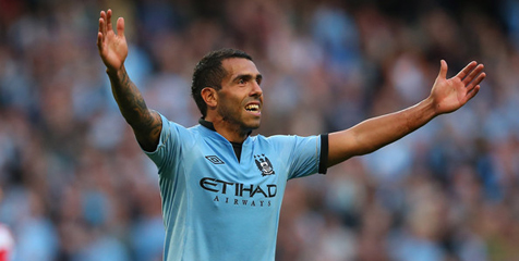 Clichy: Tevez Striker Hebat!