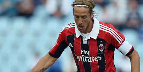 Ambrosini Himbau Milanisti: Derby Tanpa Kalian Tak Berarti