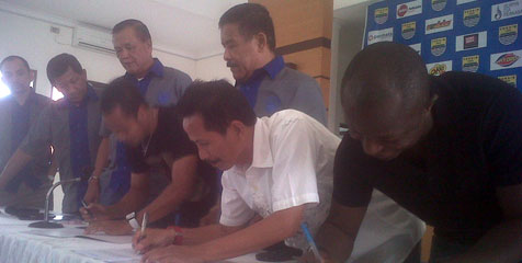 Enam Pemain Persib Resmi Teken Kontrak