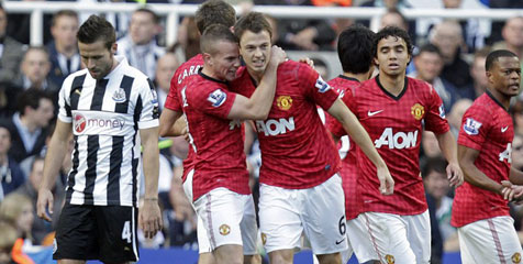 Review: United Berpesta di Markas Newcastle