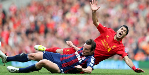 Legenda Liverpool Kritik Suarez Terkait Diving