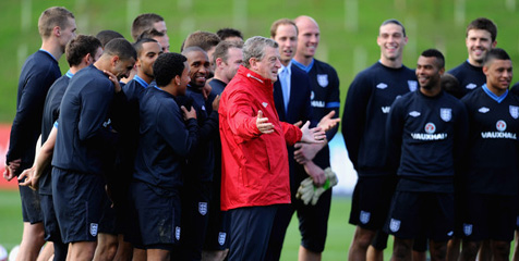 Hodgson Lega Ashley Cole Dimaafkan FA