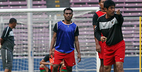 Batik Cup 2012, Ujian Lokal Timnas