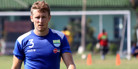 Jamie Coyne Tak Ikut Rombongan Persib