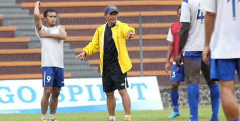 Jajang: Jika Hujan Deras, Persib Berlatih di Lapangan Futsal