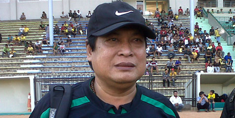 Lawan Arema-Pelita, Suharno Eksperimen Starting Eleven