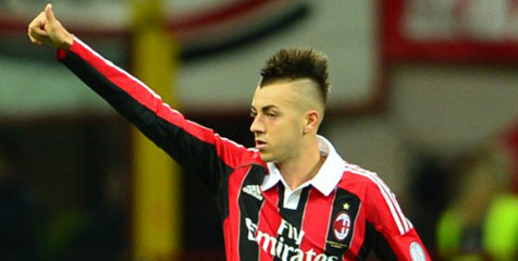 Review: Bekuk Genoa, Milan Raih Kemenangan ke-3 Review: Bekuk Genoa, Milan Raih Kemenangan ke-3