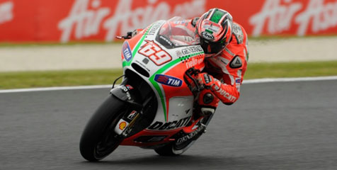 Gagal Salip Rossi, Hayden Akui Buat Kesalahan