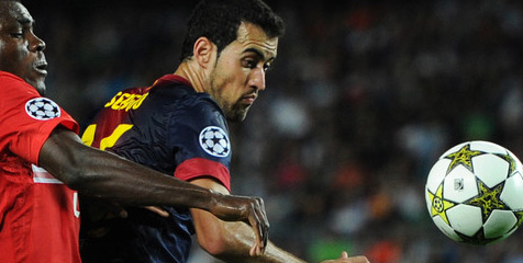 Busquets Nikmati Peran Sebagai Bek Tengah