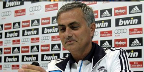 Tertinggal 8 Poin, Mourinho Tak Pedulikan Barca Tertinggal 8 Poin, Mourinho Tak Pedulikan Barca