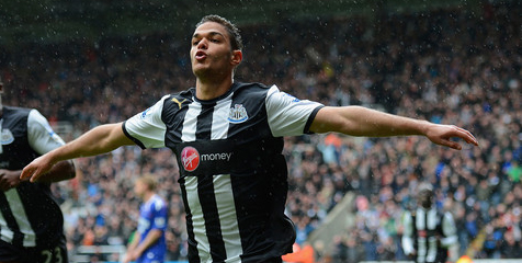 Ben Arfa Akan Gantikan Walcott?