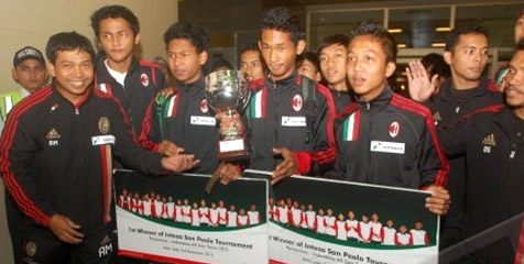 Tim Indonesia All Star Juarai AC Milan Training Camp 2012