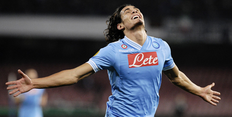 Cavani Ingin Pecahkan Rekor Gol Maradona di Napoli